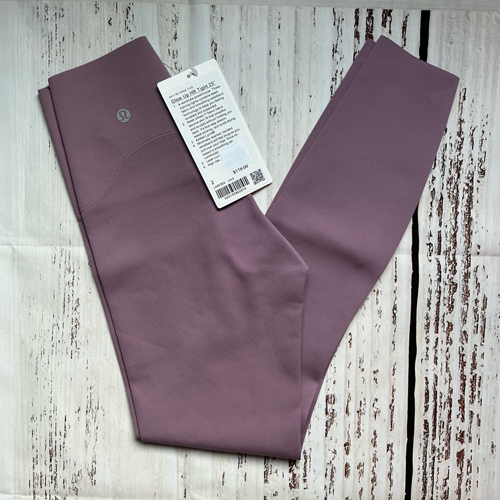 NWT Lululemon Glow Up HR 25”
